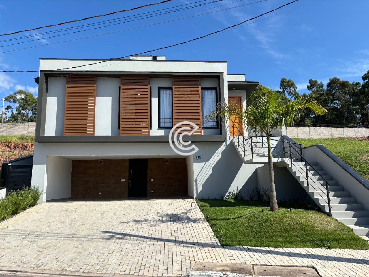 Casa, 3 quartos, 272 m² - Foto 1