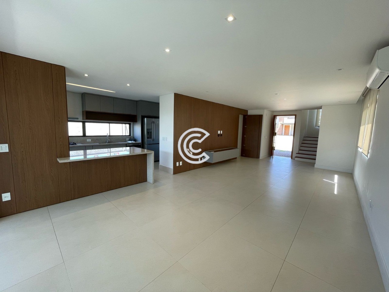 Casa, 3 quartos, 325 m² - Foto 1