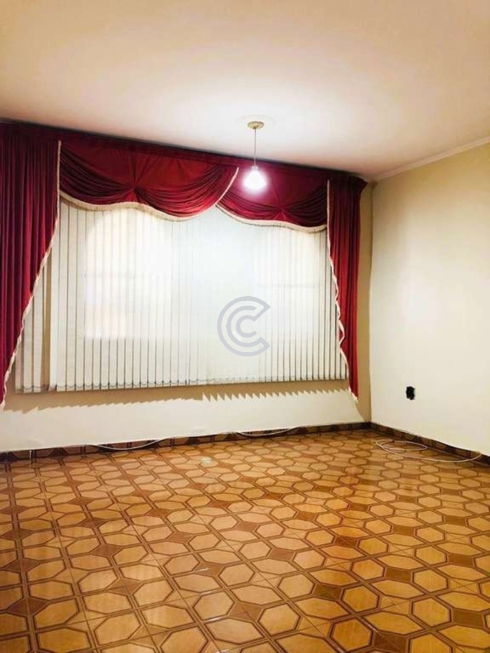 Casa, 3 quartos, 300 m² - Foto 1