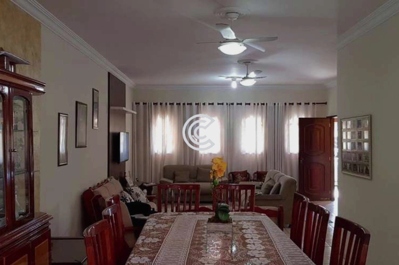 Casa, 3 quartos, 320 m² - Foto 4