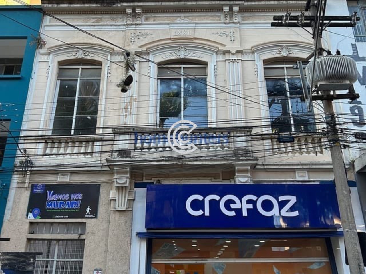 Prédio Inteiro - Foto 1