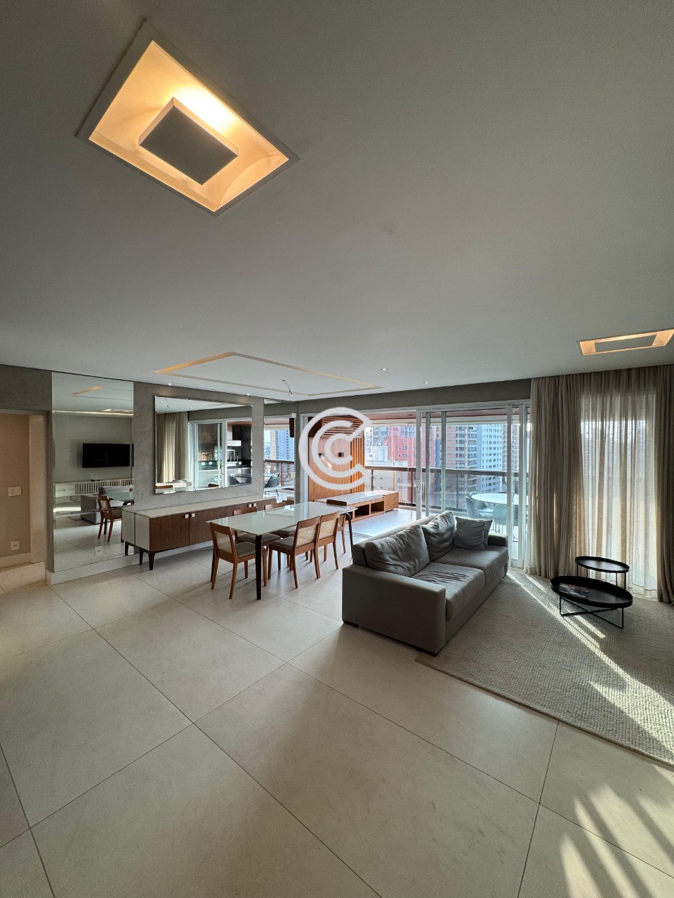 Apartamento, 3 quartos, 197 m² - Foto 1