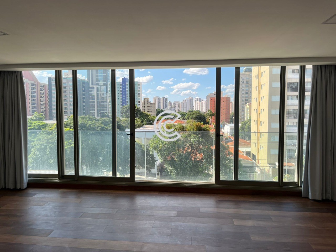 Apartamento, 3 quartos, 257 m² - Foto 2