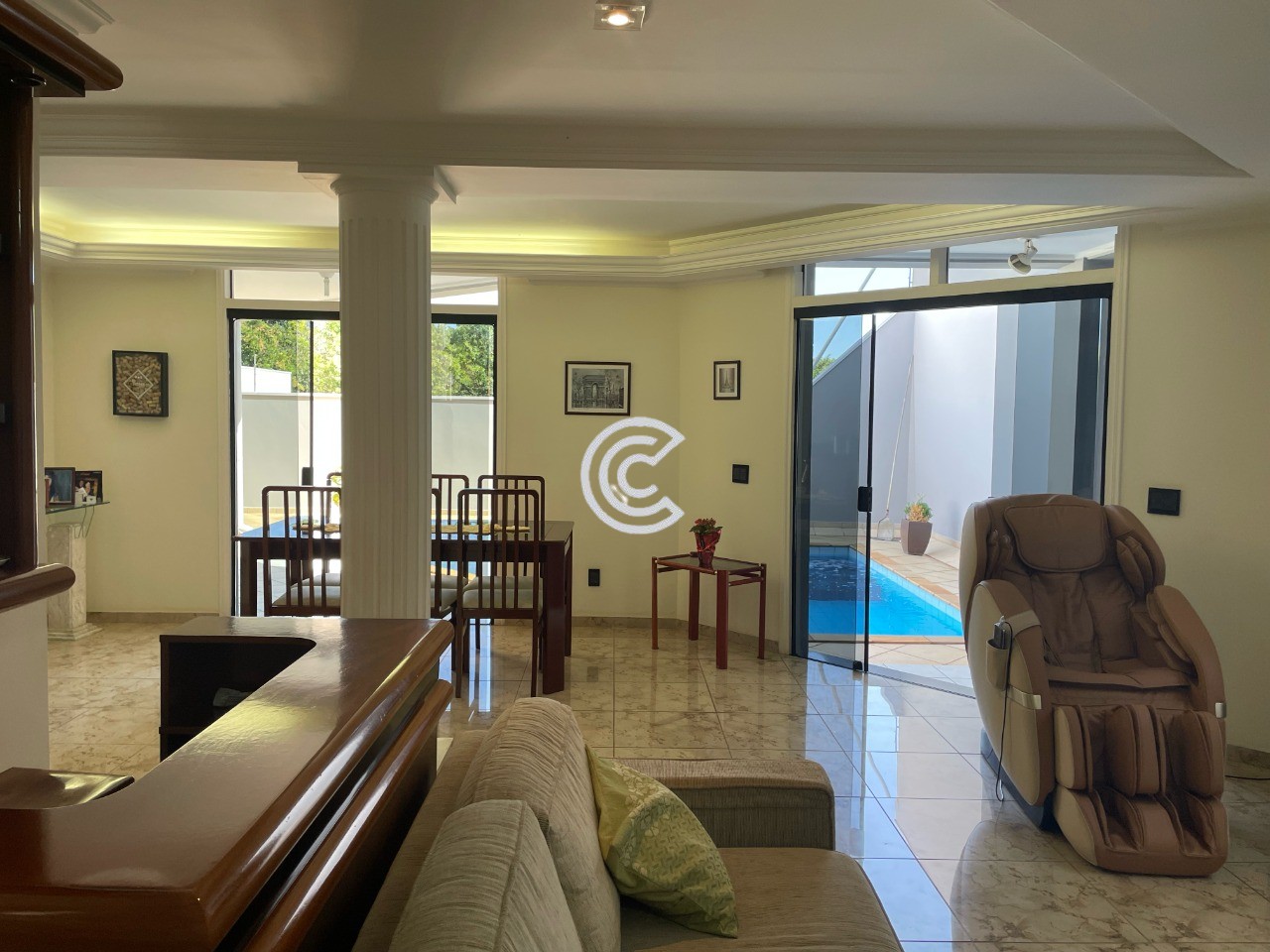 Casa, 4 quartos, 337 m² - Foto 2