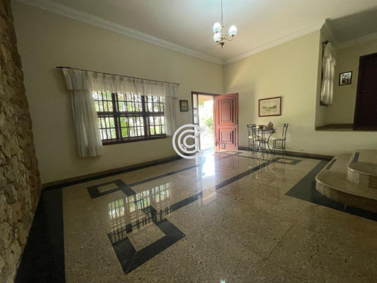 Casa, 4 quartos, 350 m² - Foto 2