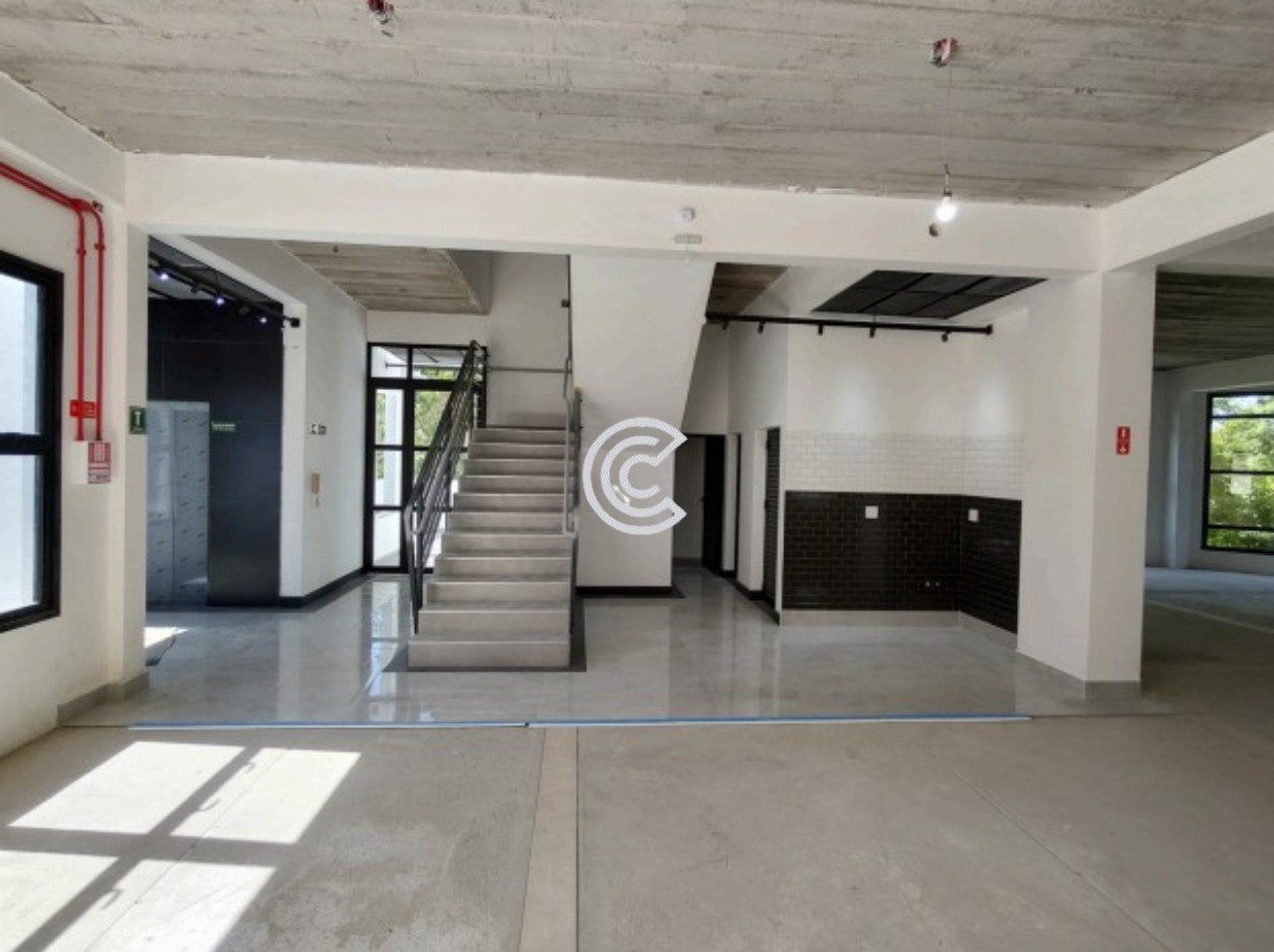 Prédio Inteiro - Foto 5