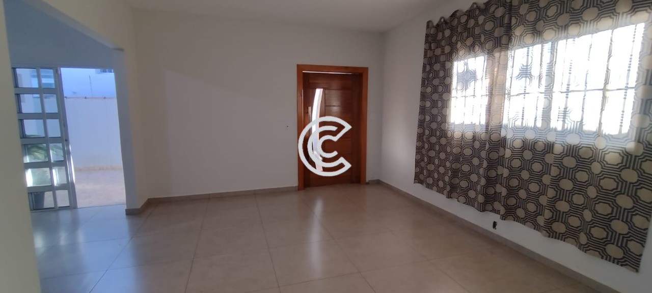 Casa, 3 quartos, 496 m² - Foto 1