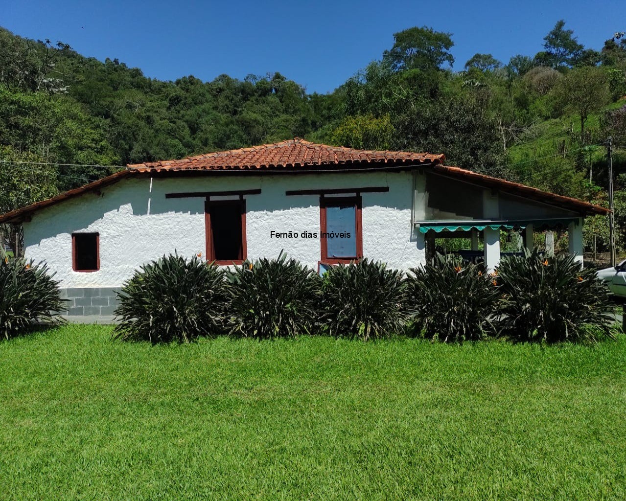 SÍTIO EM NAZARÉ BEM LOCALIZADO