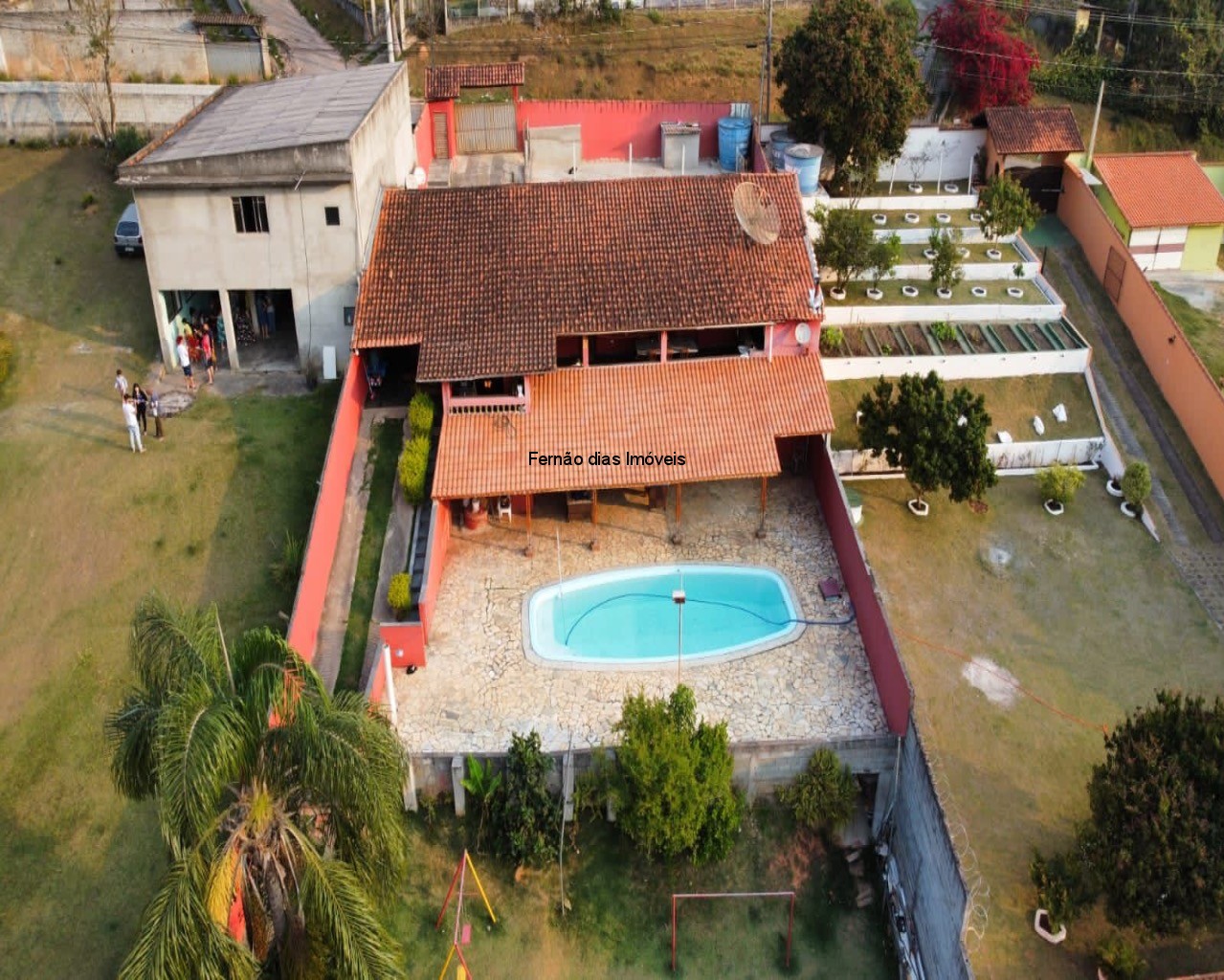Ótima chácara em Terra Preta