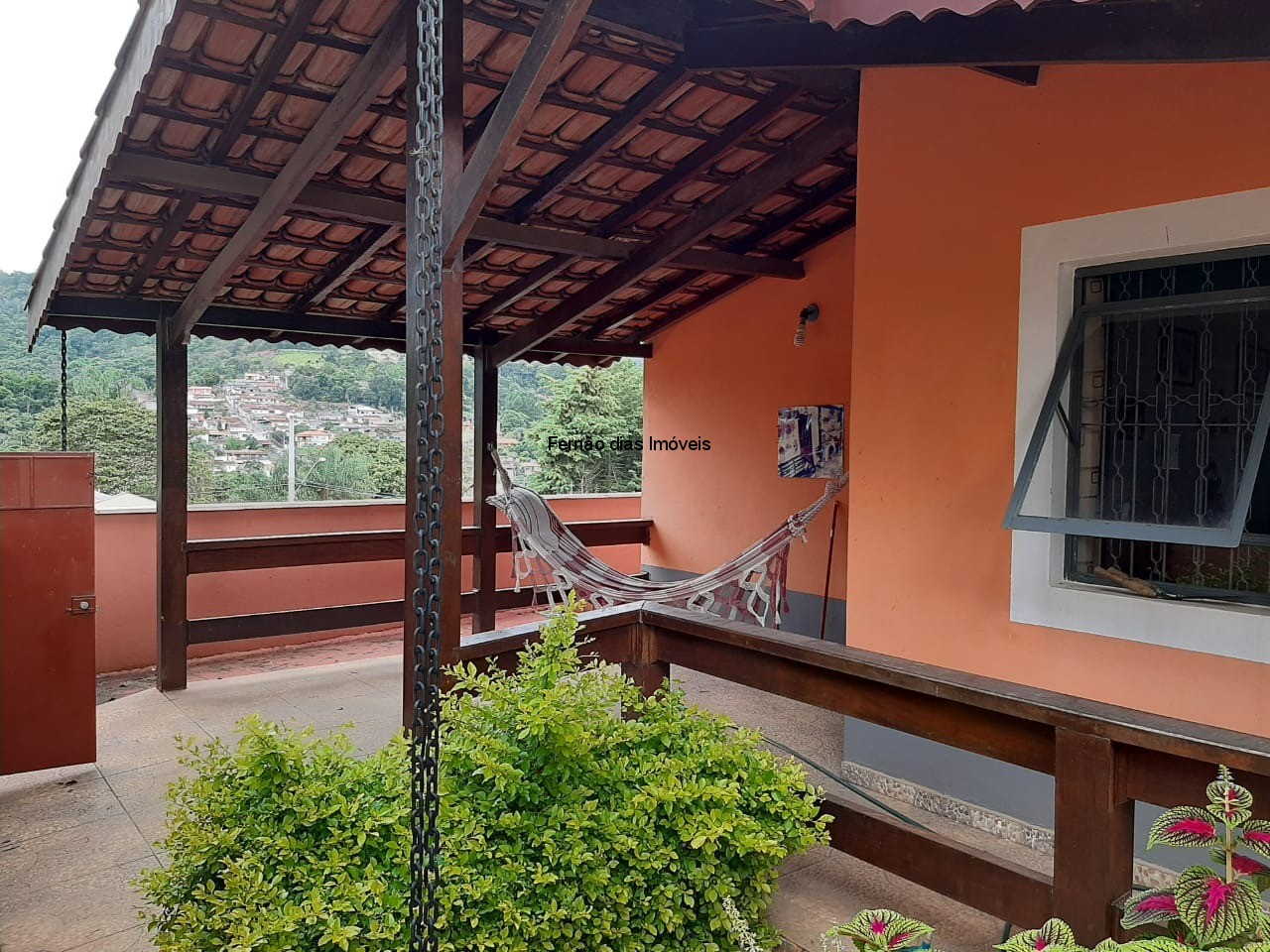 CASA RESIDENCIAL em ATIBAIA - SP, PORTÃO