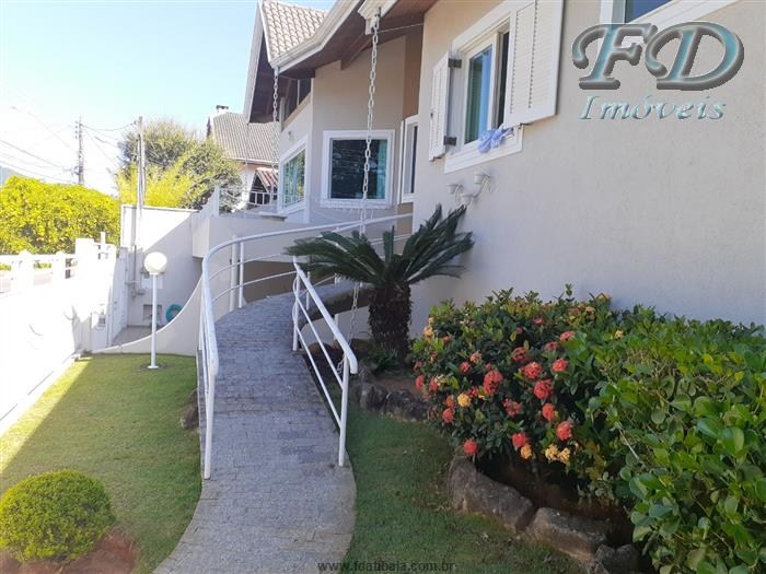 CASA em Atibaia - SP, Vila Petrópolis