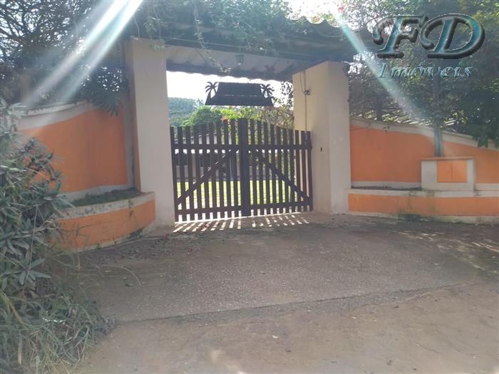 ÓTIMA CHÁCARA PARA MORADIA OU LAZER