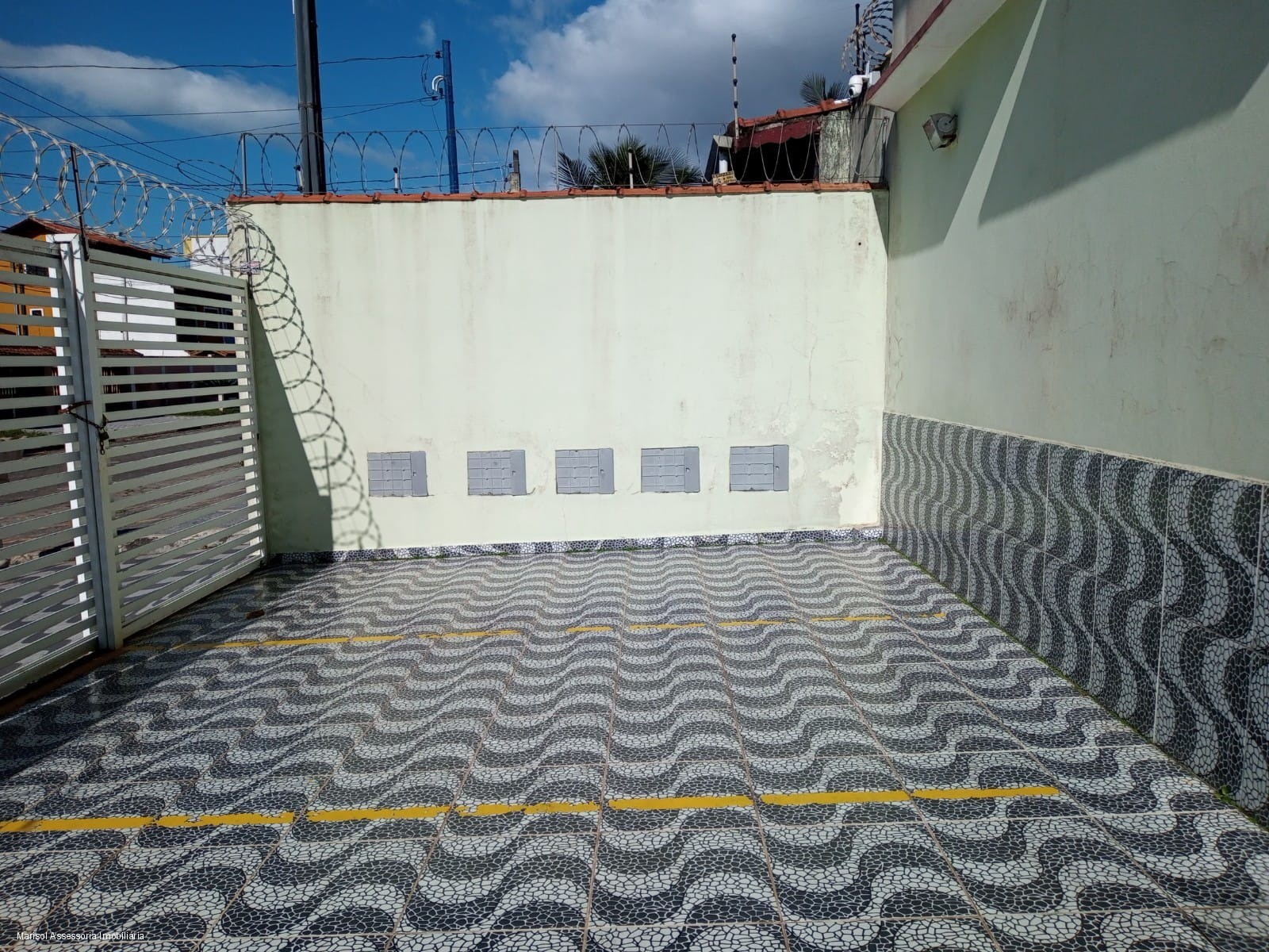 Casa residencial em mongaguá - sp, centro