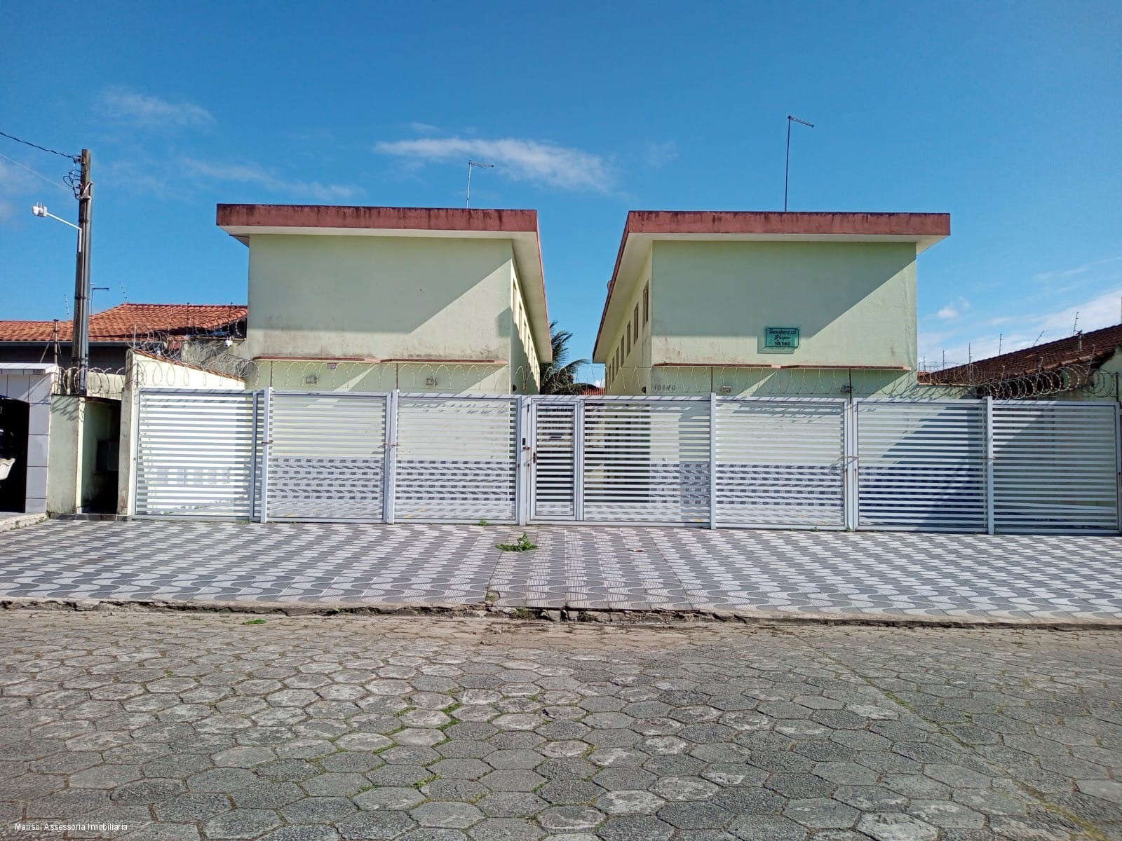 CASA RESIDENCIAL em MONGAGUÁ - SP, centro