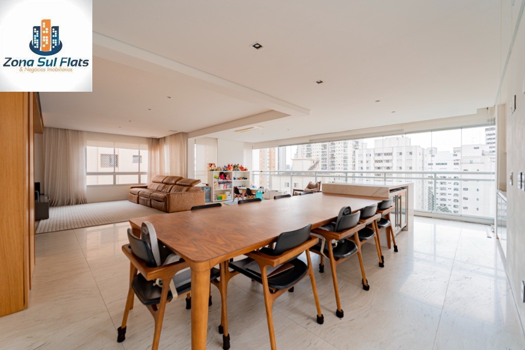 Apartamento, 3 quartos, 220 m² - Foto 1