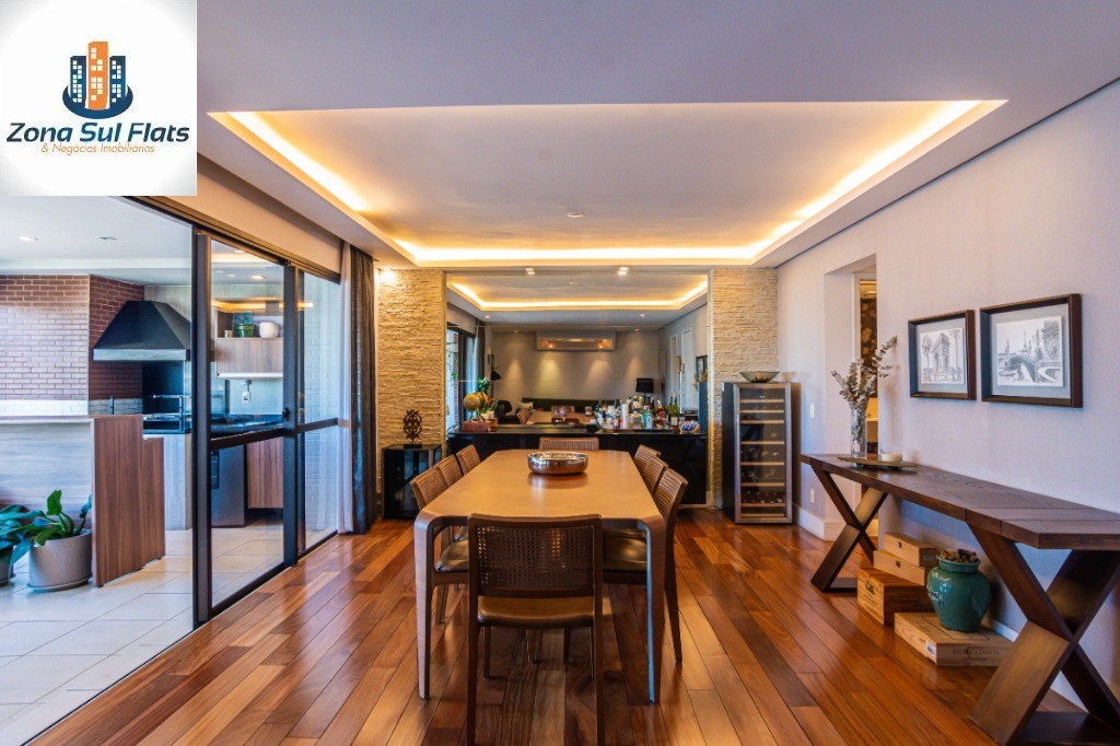 Apartamento, 3 quartos, 209 m² - Foto 2