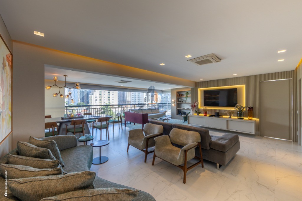 Apartamento, 3 quartos, 213 m² - Foto 1