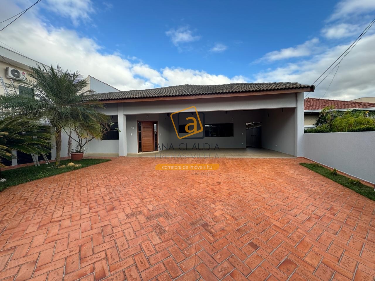 CASA EM CONDOMÍNIO ITU