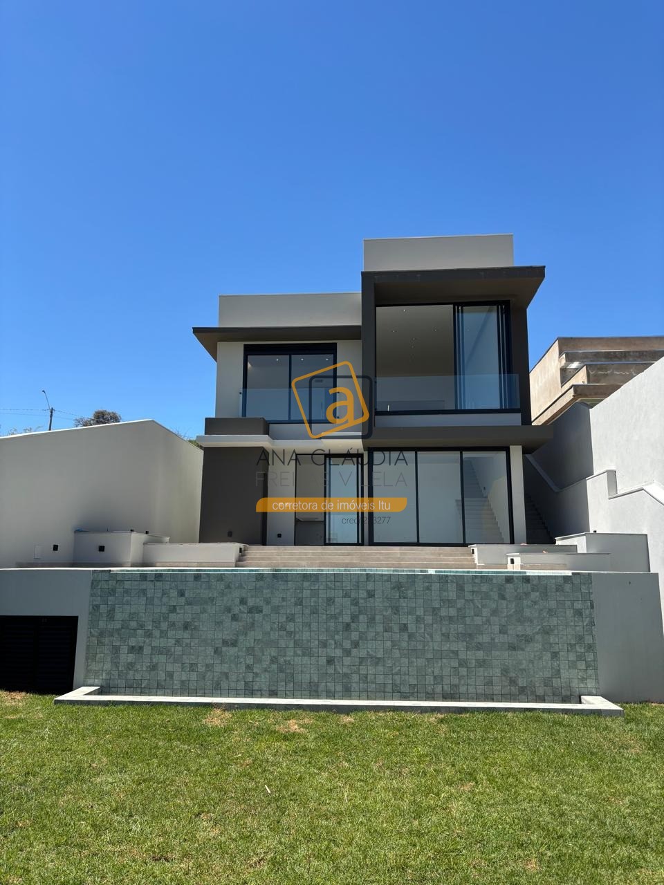 Casa, 3 quartos, 268 m² - Foto 1