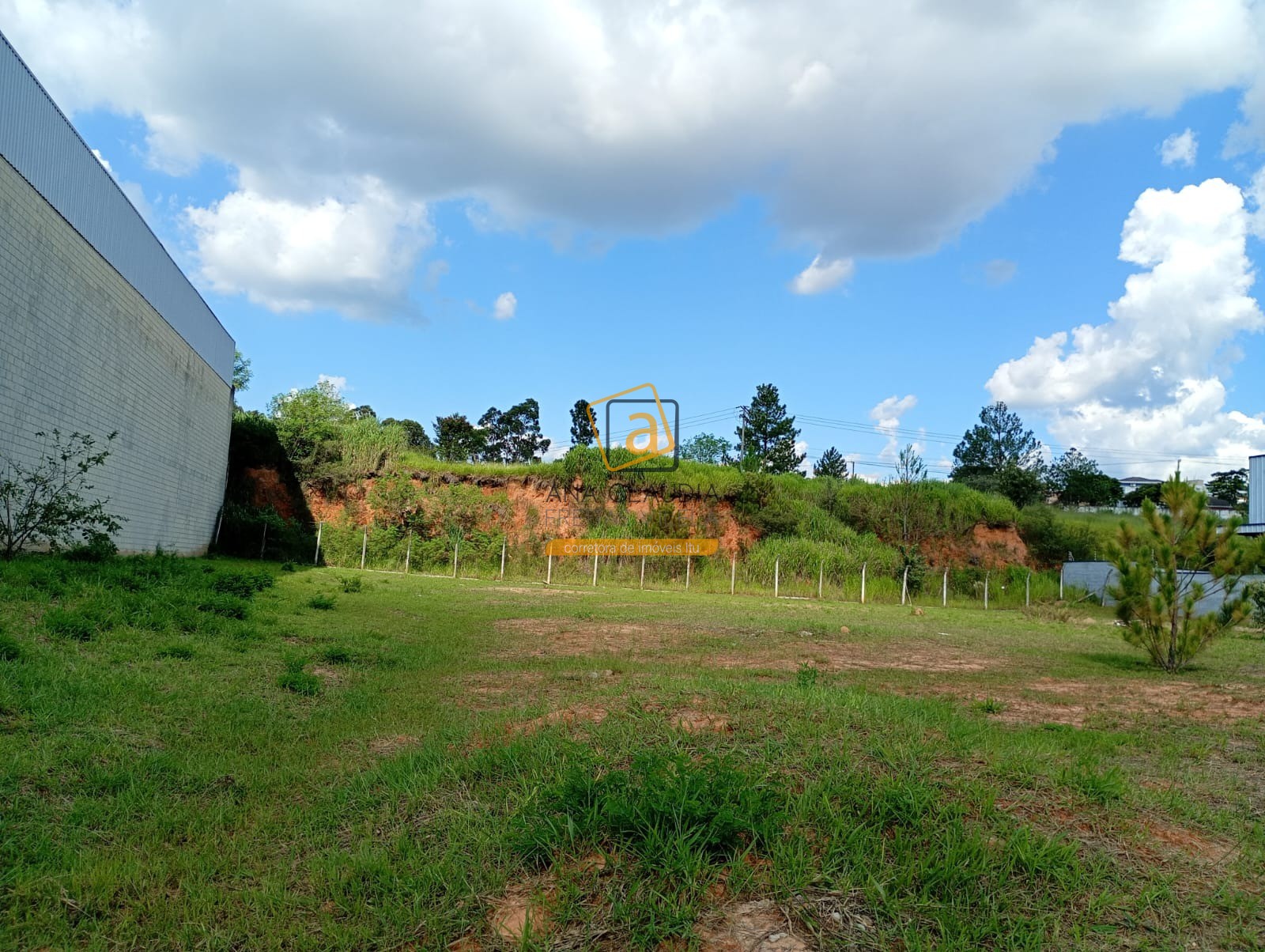 Loteamento e Condomínio, 1500 m² - Foto 4
