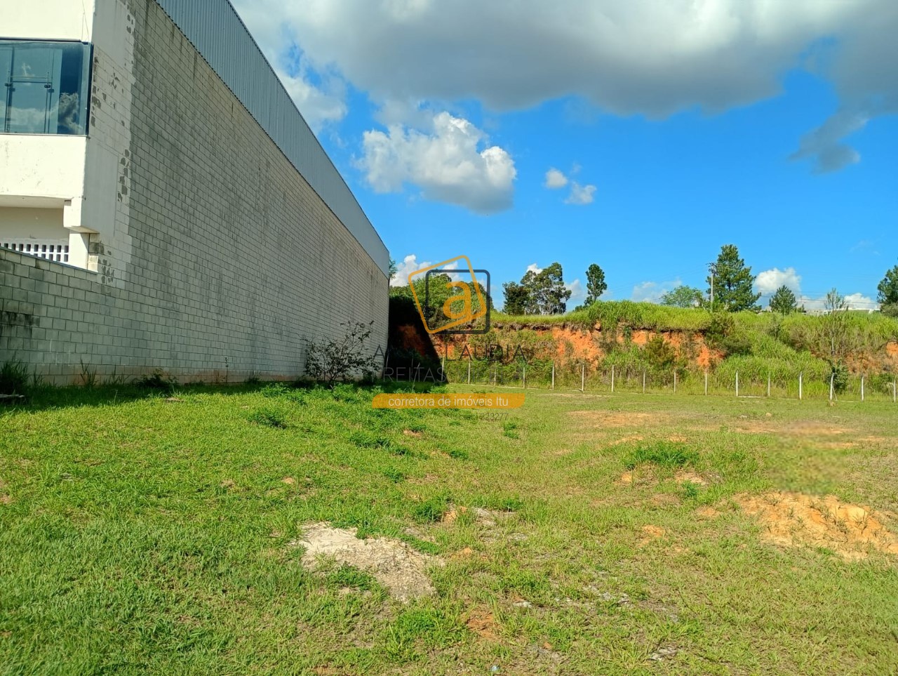 Loteamento e Condomínio, 1500 m² - Foto 2