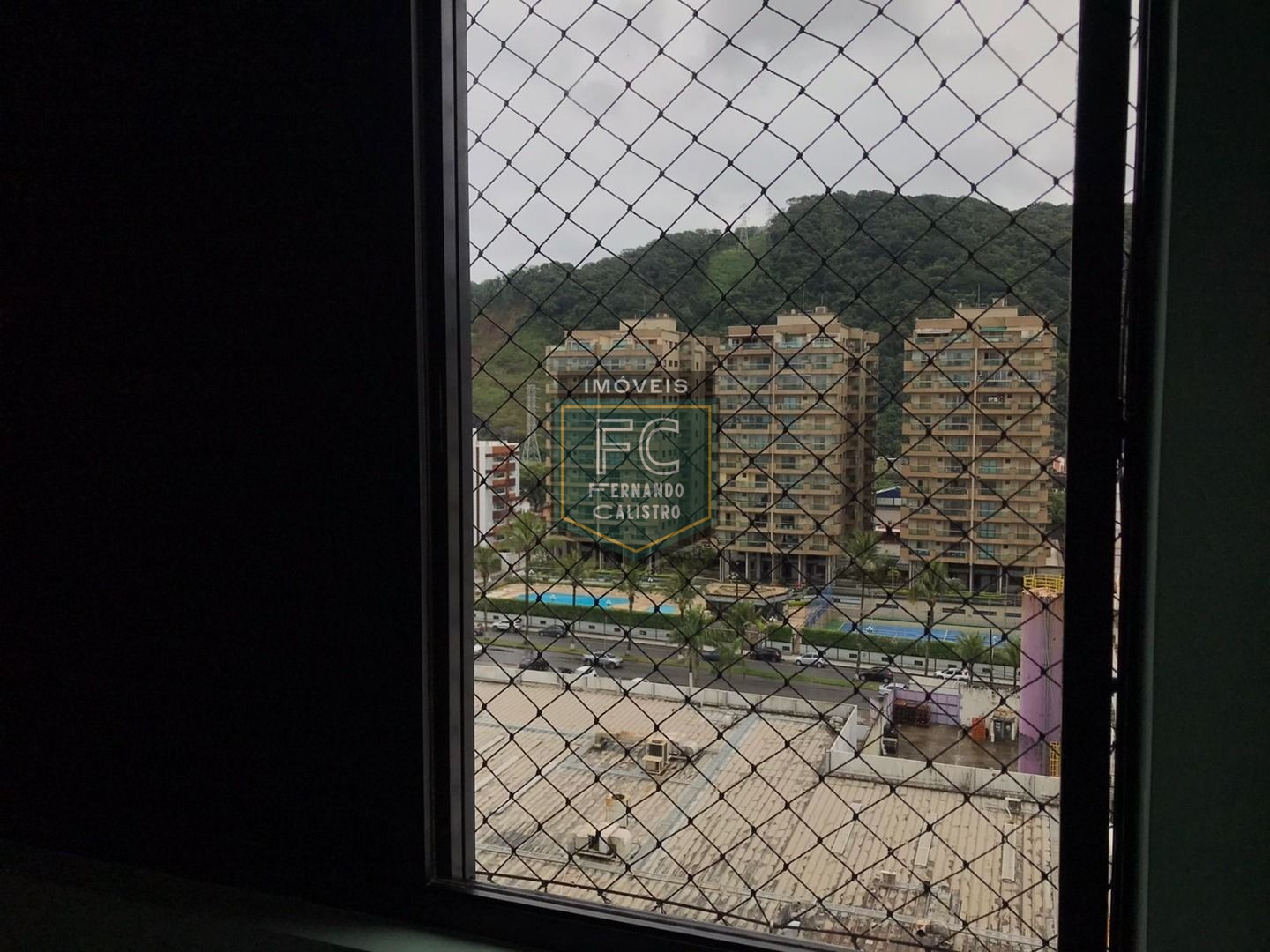 Apartamento 2 Dormitórios (1 Suíte), 89m², Mobiliado, Andar Alto, Varanda Envidraçada c/ Vista p/ o Mar, Financiamento Bancário, Centro, Mongaguá/SP