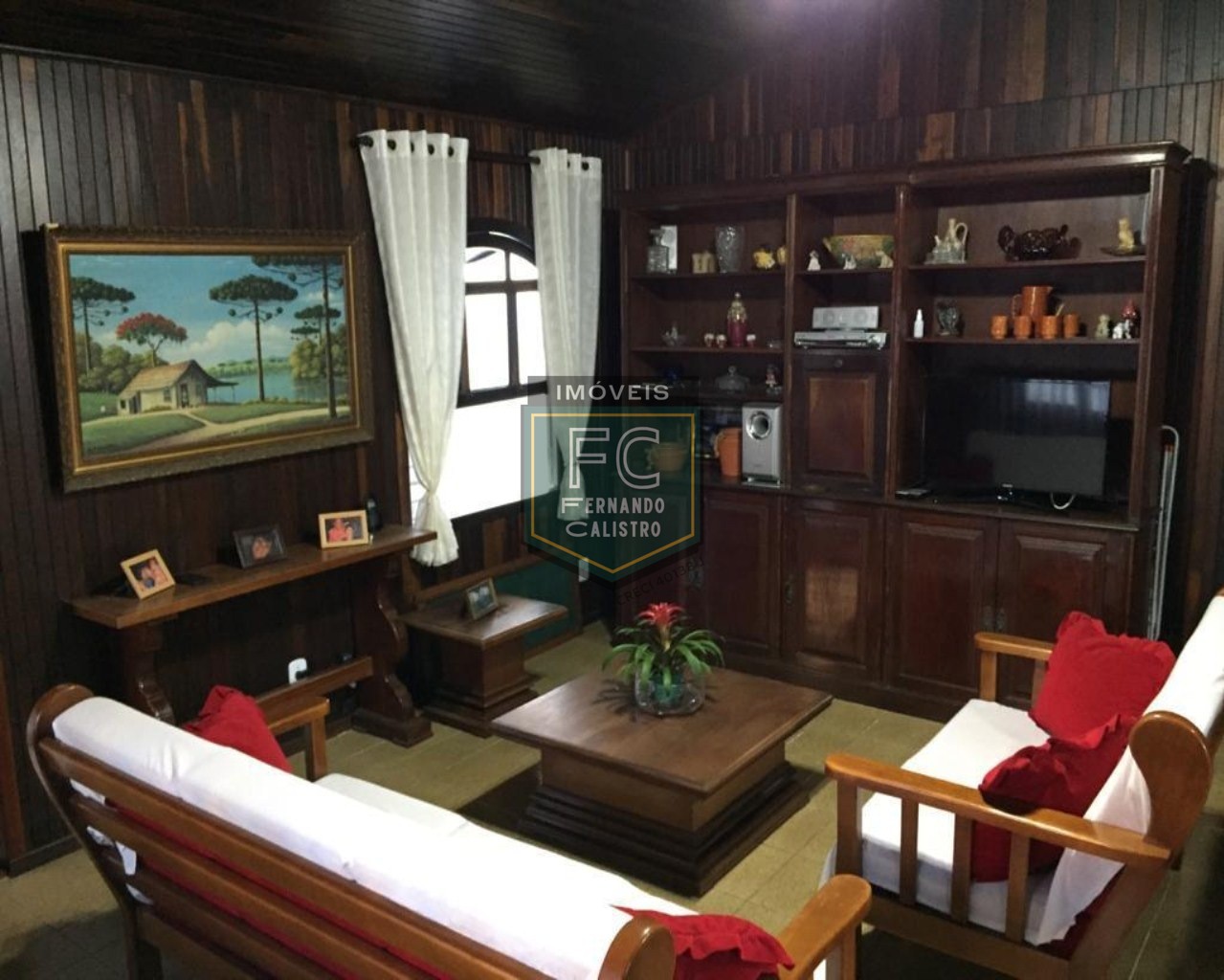 Casa térrea isolada 3 dormitórios (1 suíte) + edícula, área gourmet, 252m2, 4 vagas, local nobre e valorizado, 80 mts da praia, centro, mongaguá/sp