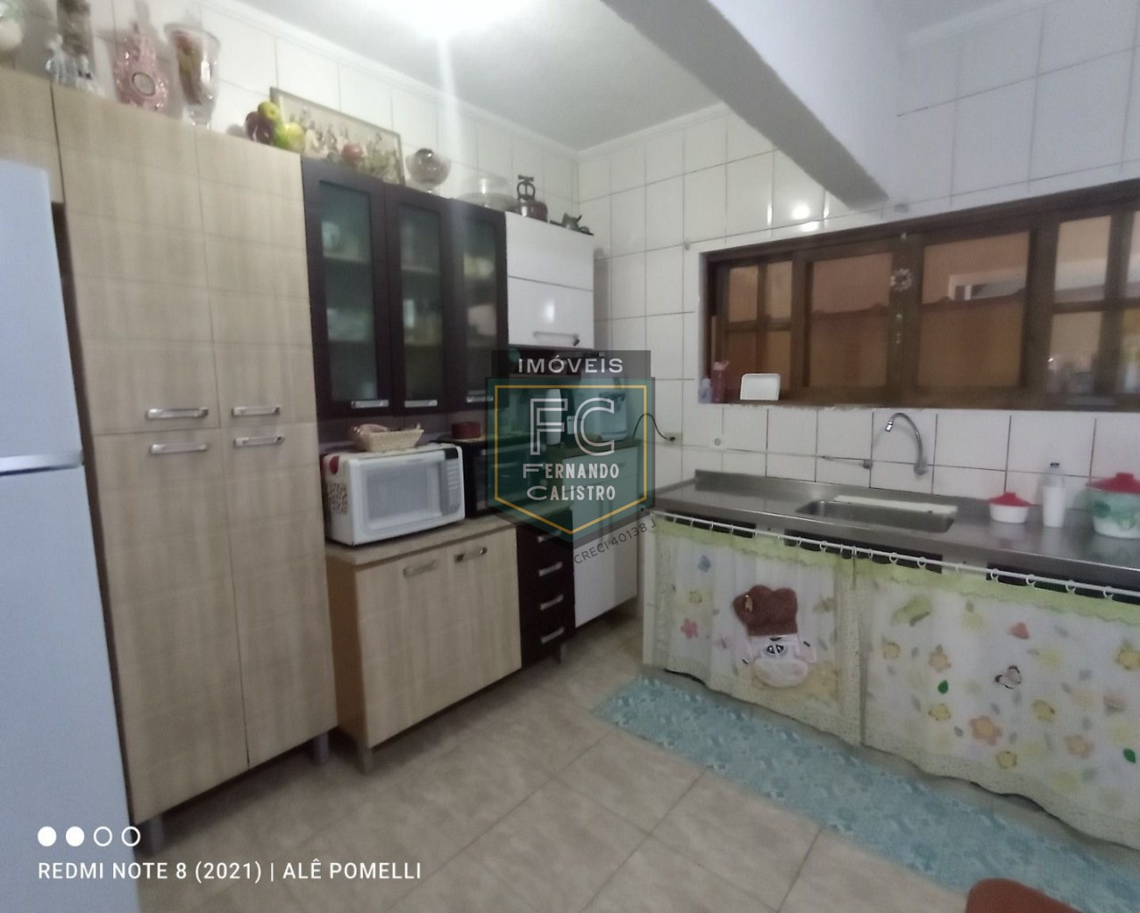 2 casas isoladas e separadas por muro, c/ 2 dormitórios cada em 1 lote inteiro, a 50 mts da praia, em local nobre e central, jd. Marina - mongaguá/sp