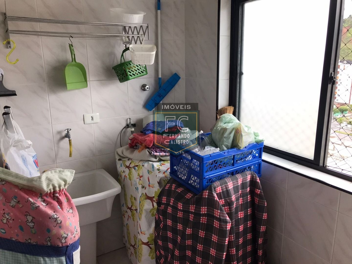Apartamento 2 Dormitórios (1 Suíte), 89m², Mobiliado, Andar Alto, Varanda Envidraçada c/ Vista p/ o Mar, Financiamento Bancário, Centro, Mongaguá/SP