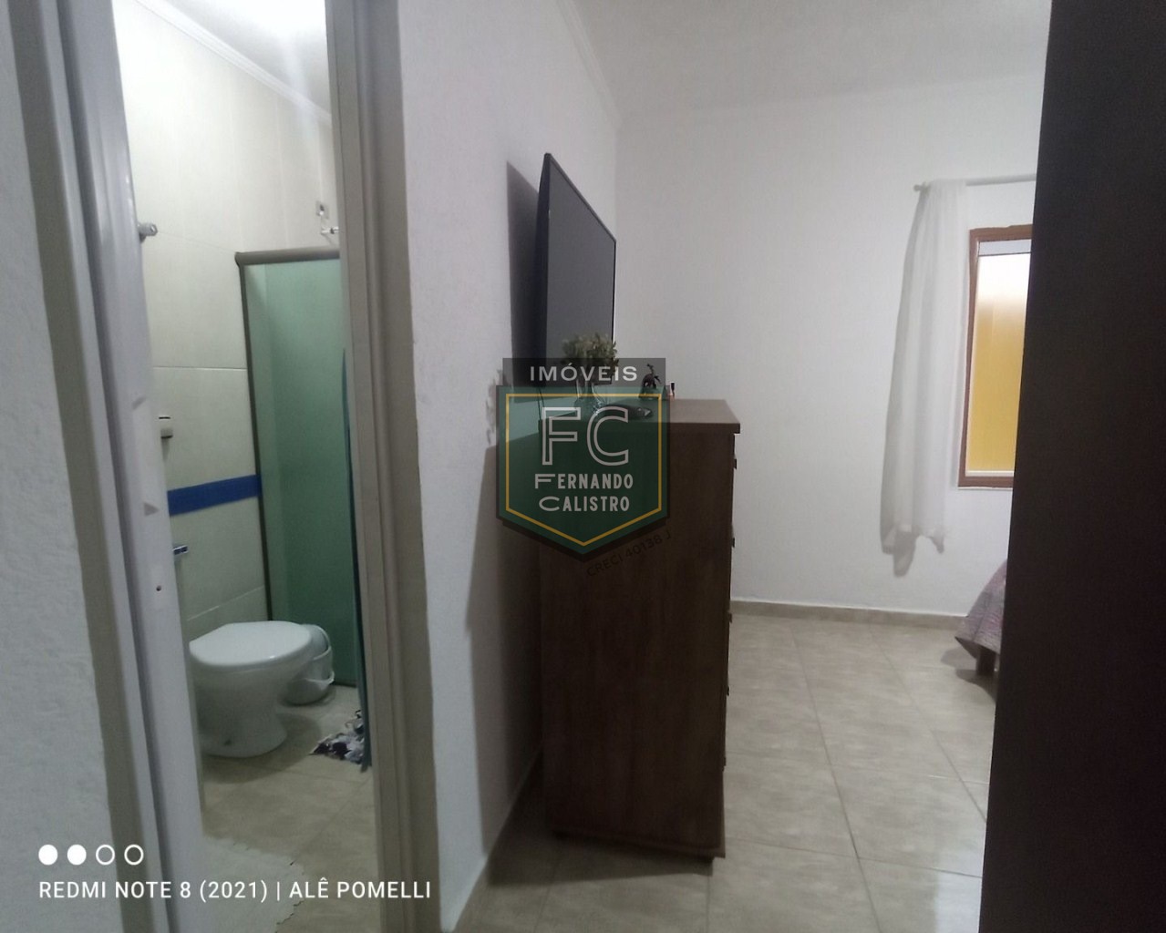 2 casas isoladas e separadas por muro, c/ 2 dormitórios cada em 1 lote inteiro, a 50 mts da praia, em local nobre e central, jd. Marina - mongaguá/sp