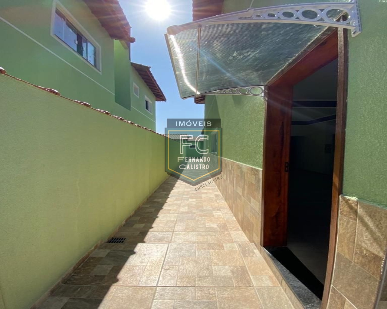 Casas novas prontas para morar, 2 dormitórios (1 suíte), quintal c/ piscina, área gourmet c/ churrasqueira, 2 vagas, 80 mts da praia, itanhaém - sp