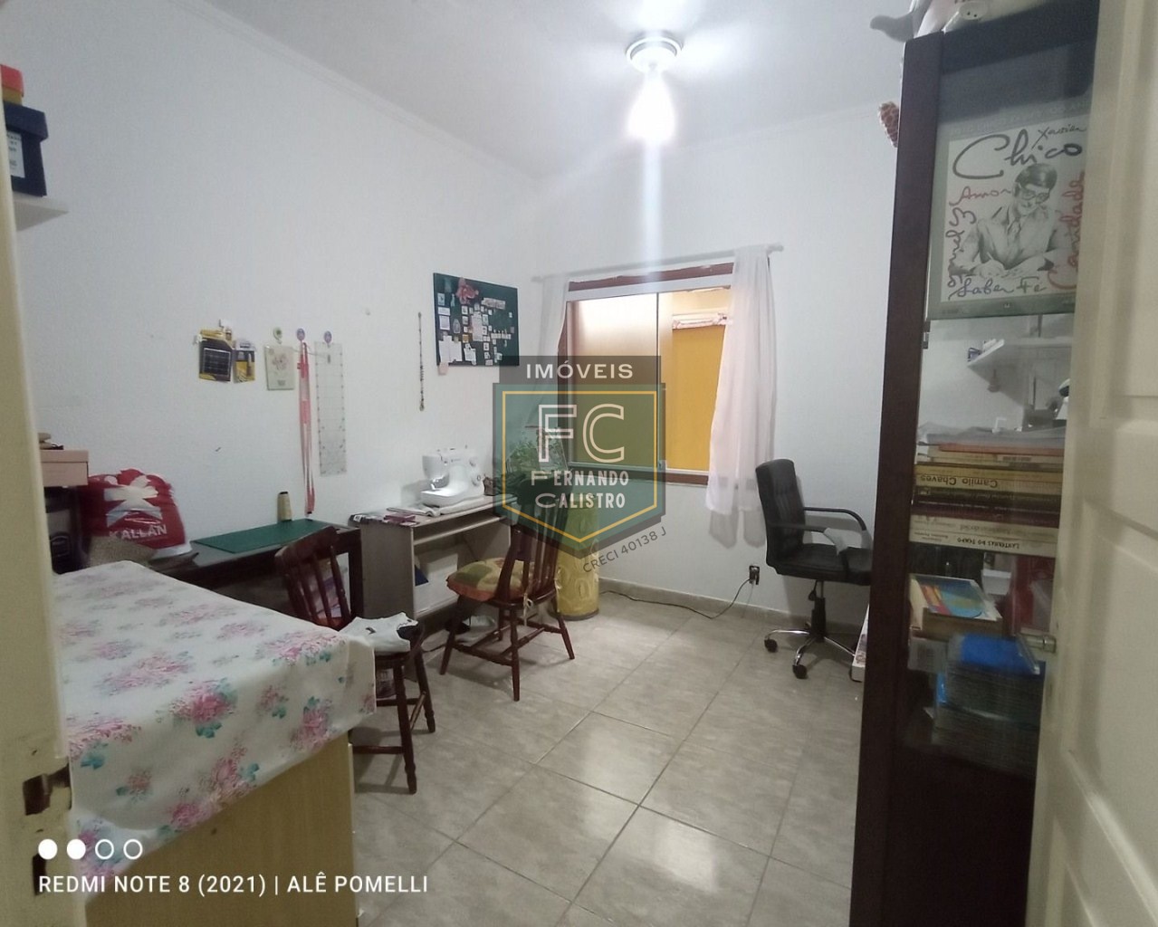 2 casas isoladas e separadas por muro, c/ 2 dormitórios cada em 1 lote inteiro, a 50 mts da praia, em local nobre e central, jd. Marina - mongaguá/sp