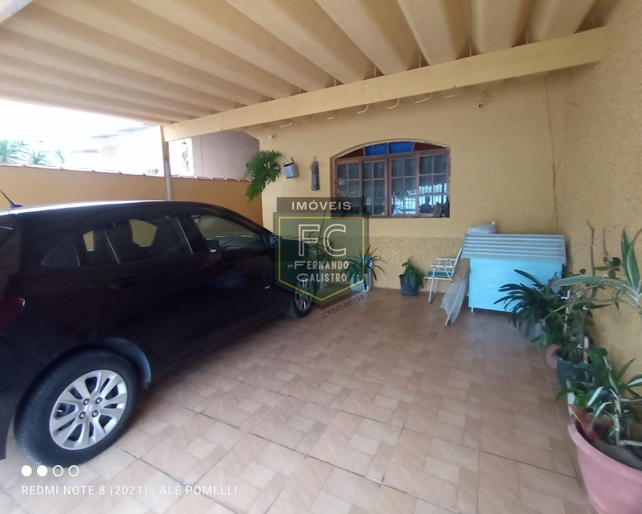 2 casas isoladas e separadas por muro, c/ 2 dormitórios cada em 1 lote inteiro, a 50 mts da praia, em local nobre e central, jd. Marina - mongaguá/sp