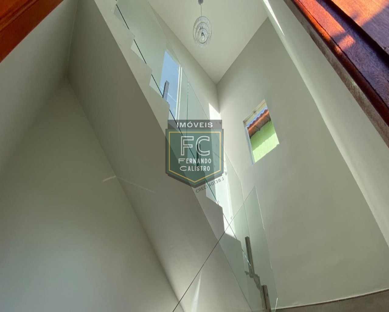 Casas novas prontas para morar, 2 dormitórios (1 suíte), quintal c/ piscina, área gourmet c/ churrasqueira, 2 vagas, 80 mts da praia, itanhaém - sp