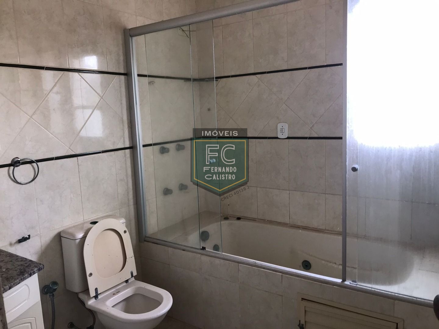 Cobertura Duplex c/ 4 Dormitórios (2 Suítes) Alto Padrão com Varanda, Quintal e Piscina Privativos c/ Vista p/ o Mar, Local Nobre, Centro, Mongaguá