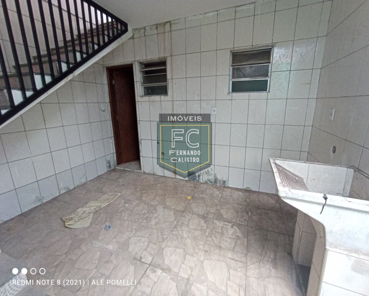 Casa térrea geminada 3 dormitórios (1 suite) reformada, espaço gourmet, churrasqueira, 2 vagas, financiamento bancário, agenor de campos, mongaguá sp