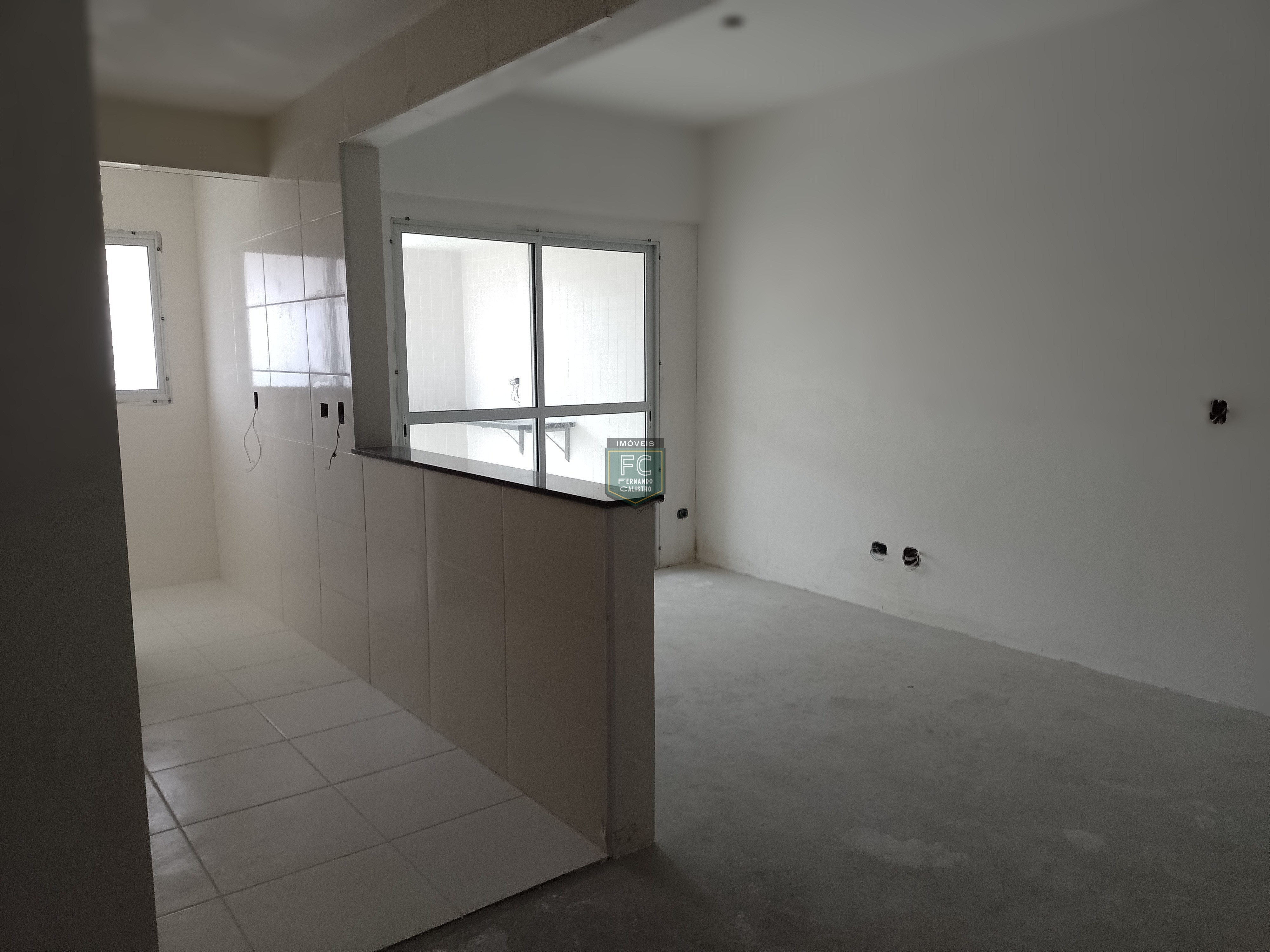 Apartamento 2 dormitórios (1 suíte) andar alto, varanda gourmet c/ vista p/ o mar, condomínio lazer completo frente ao mar, v. Atlântica, mongaguá sp