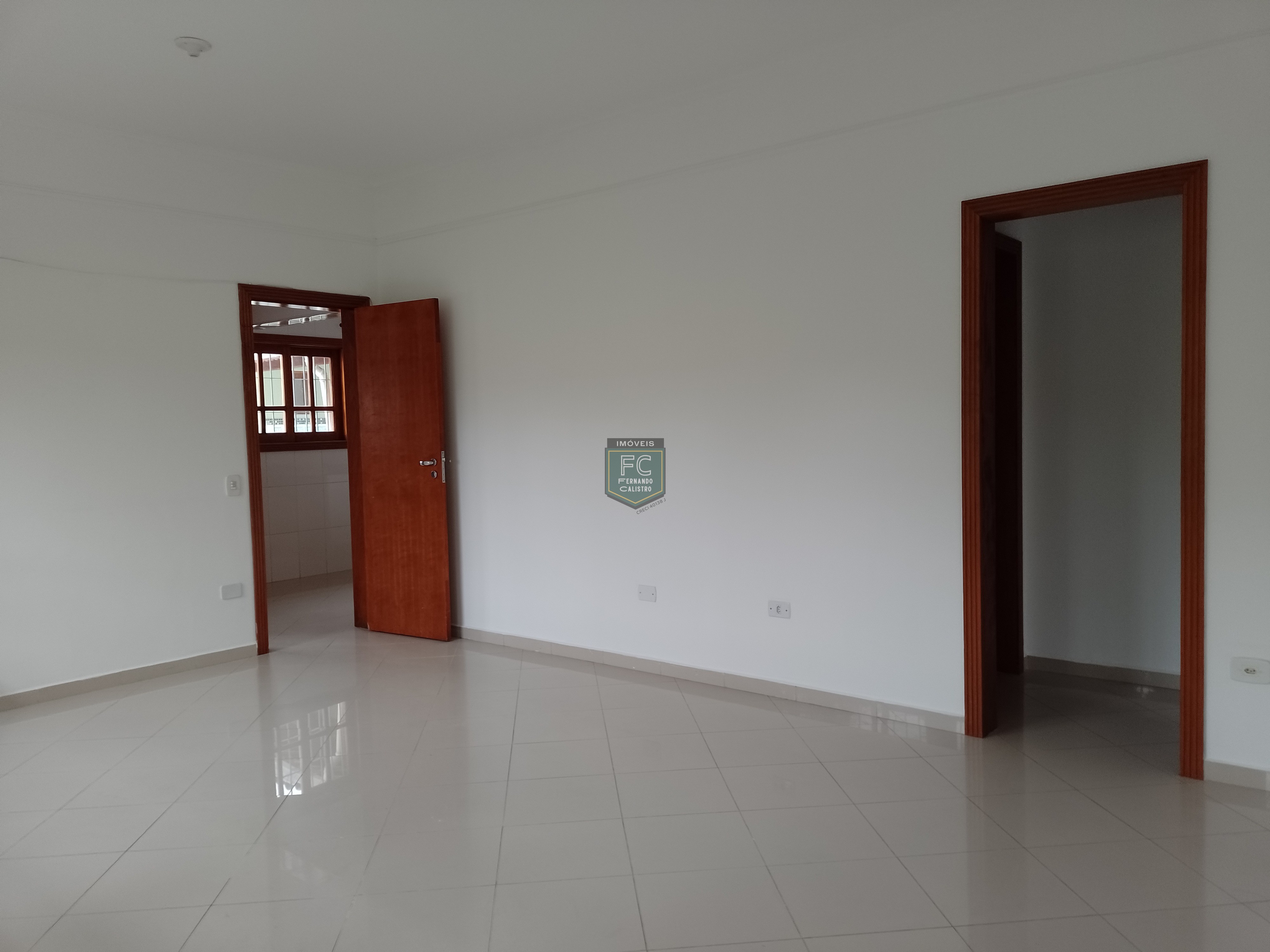 Casa térrea isolada 3 dormitórios (2 suítes) + dorm. Serviço, 318,5m² área total, piscina, espaço gourmet, z. Militar, bal. Flórida, praia grande sp