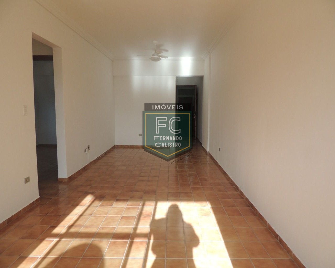 Apartamento alto padrão 2 dormitórios (1 suíte) 82m², varanda de frente, financ. Bancário / direto / permuta, perto da praia, vera cruz, mongaguá sp
