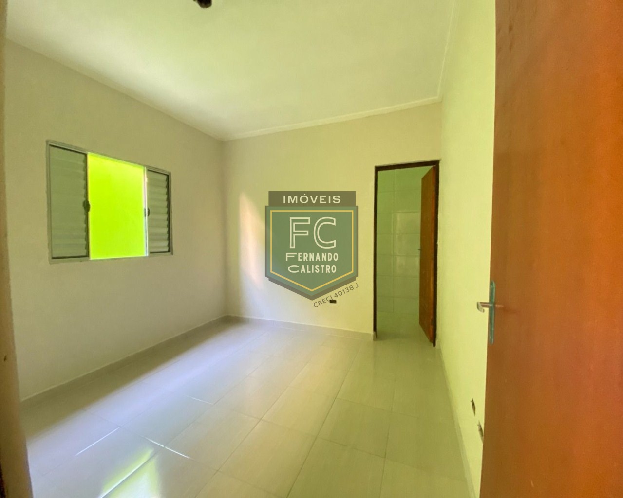 Casa térrea nova 2 dormitórios (1 suíte) c/ piscina, churrasqueira, 2 vagas, financiamento bancário c/ entrada reduzida! v. Atlântica, mongaguá sp