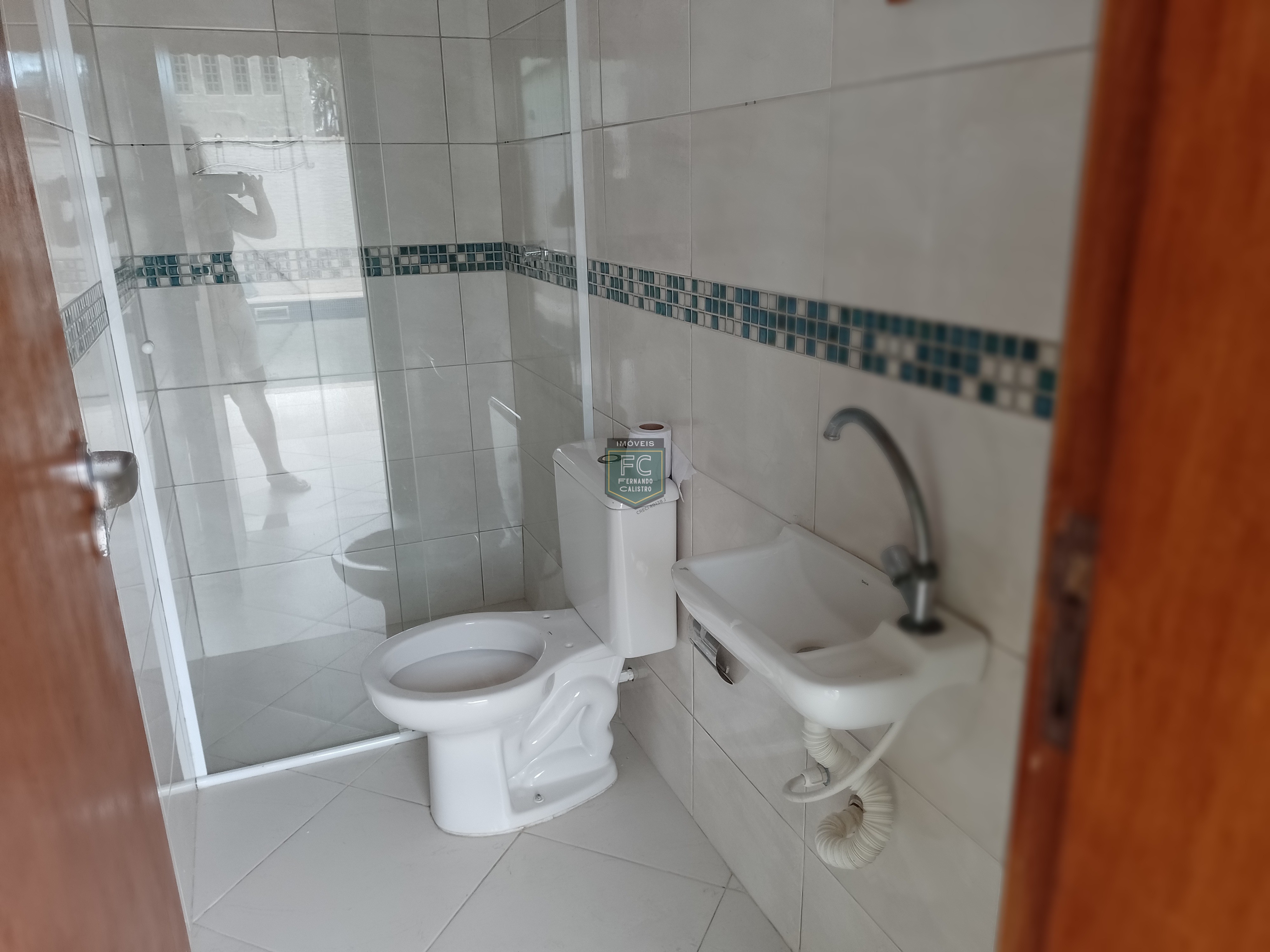 Casa térrea isolada 3 dormitórios (2 suítes) + dorm. Serviço, 318,5m² área total, piscina, espaço gourmet, z. Militar, bal. Flórida, praia grande sp