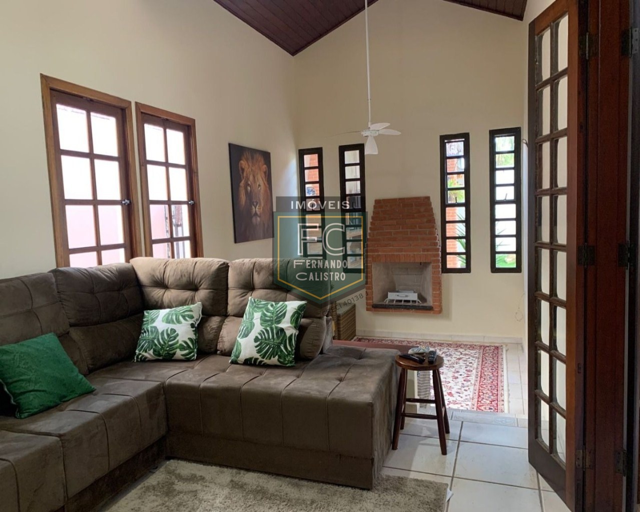 Casa isolada, alto padrão, 3 dormitórios(1suíte), 3 vagas pa