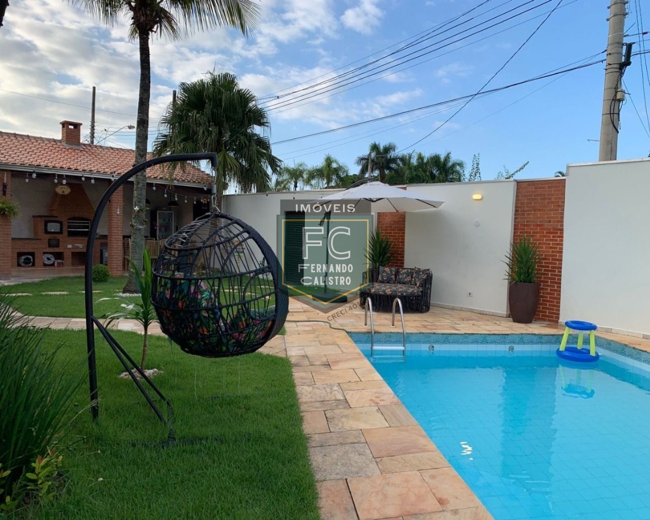 Casa isolada, alto padrão, 3 dormitórios(1suíte), 3 vagas para auto, lazer completo, localização privilegiada bairro flórida, praia grande/sp