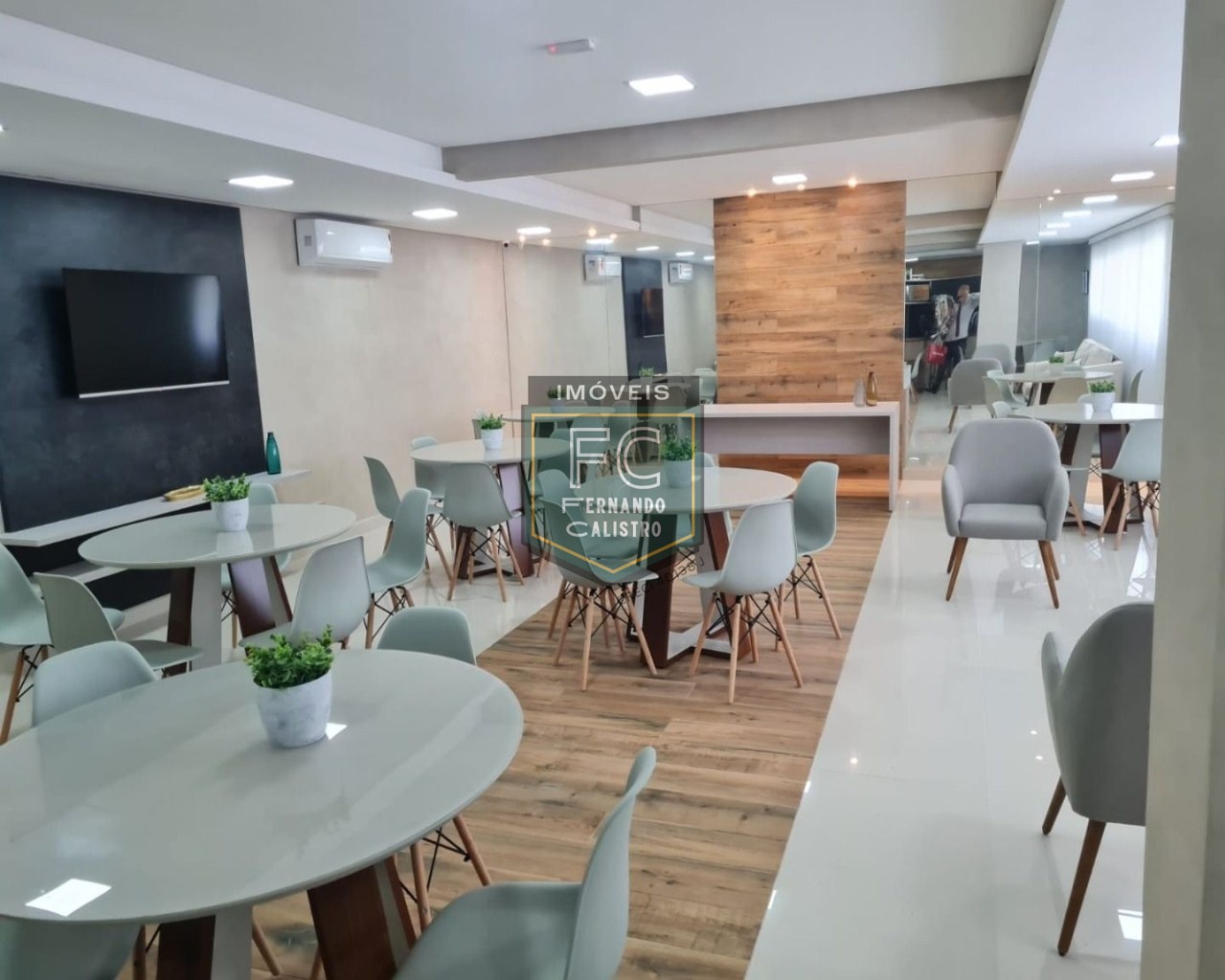 Apartamento novo alto padrão frente 2 dormitórios (1 suíte), entregue c/ revestimentos e vidros, lazer clube, varanda gourmet c/vista mar, mongaguá/sp