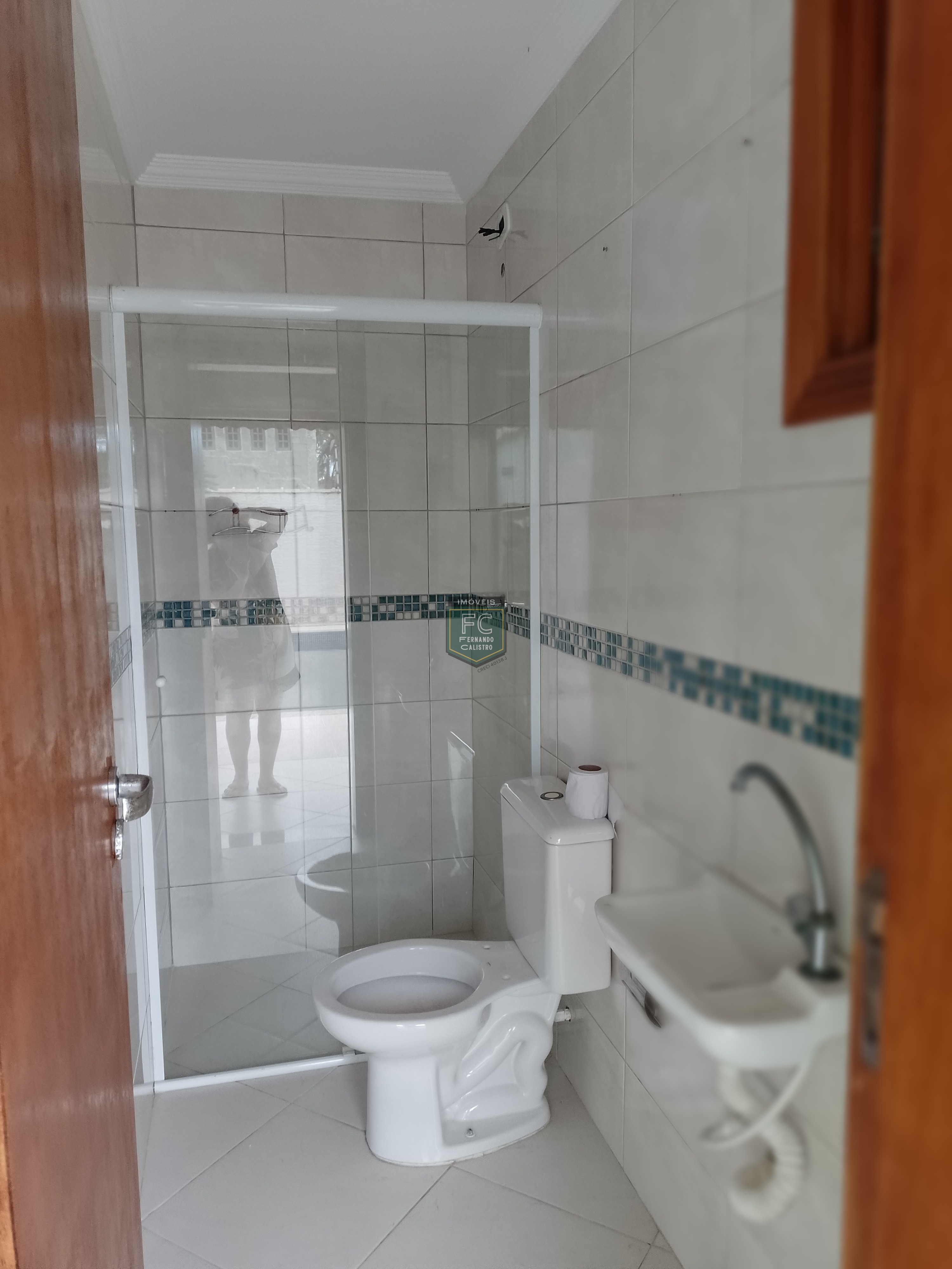 Casa térrea isolada 3 dormitórios (2 suítes) + dorm. Serviço, 318,5m² área total, piscina, espaço gourmet, z. Militar, bal. Flórida, praia grande sp