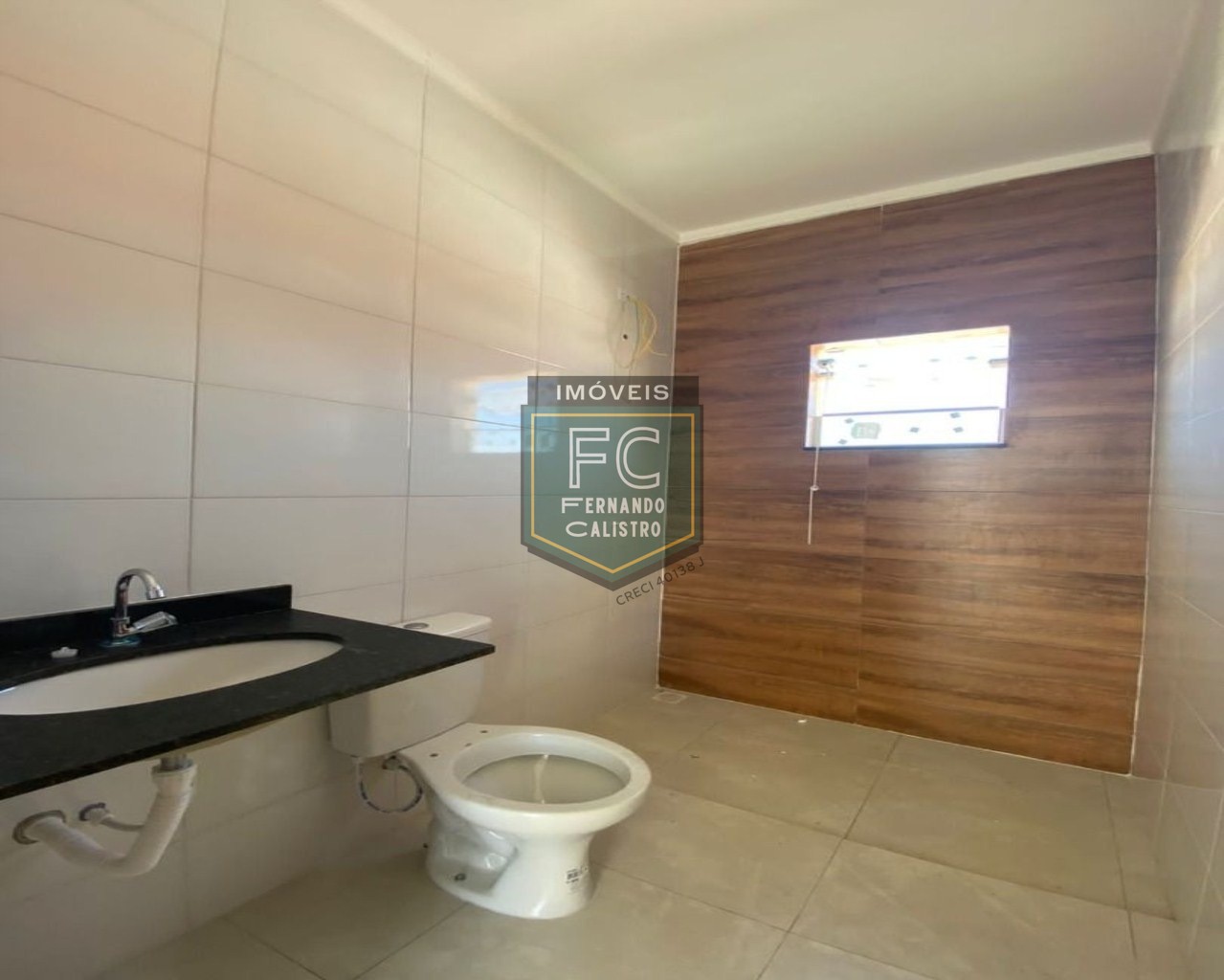 Casas novas alto padrão a 250 mts da praia c/ piscina e chur