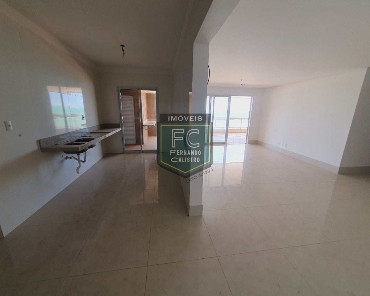 Apartamento altíssimo padrão com 4 suítes (1 master), varanda gourmet, 3 vagas e elevador privativos, lazer incrível, canto do forte, praia grande/sp