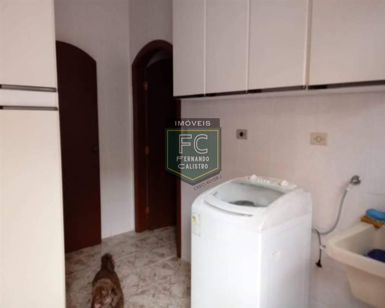 Casa terrea lote inteiro 4 dormitórios (4 suítes), 270 m², com piscina, churrasqueira, localização privilegiada balneário flórida - praia grande/sp