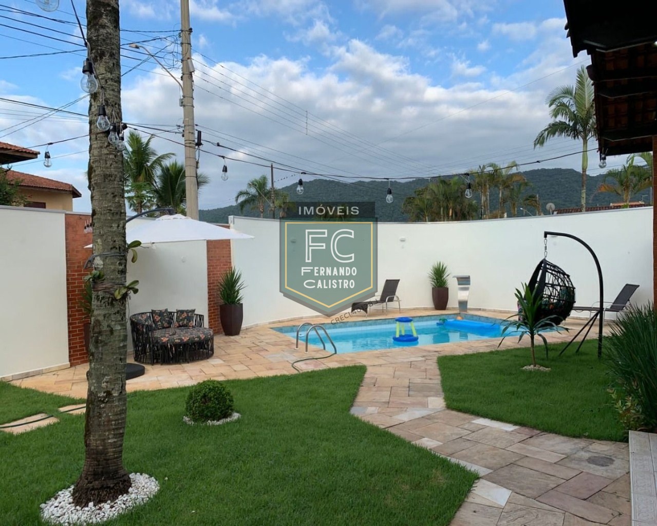 Casa isolada, alto padrão, 3 dormitórios(1suíte), 3 vagas para auto, lazer completo, localização privilegiada bairro flórida, praia grande/sp