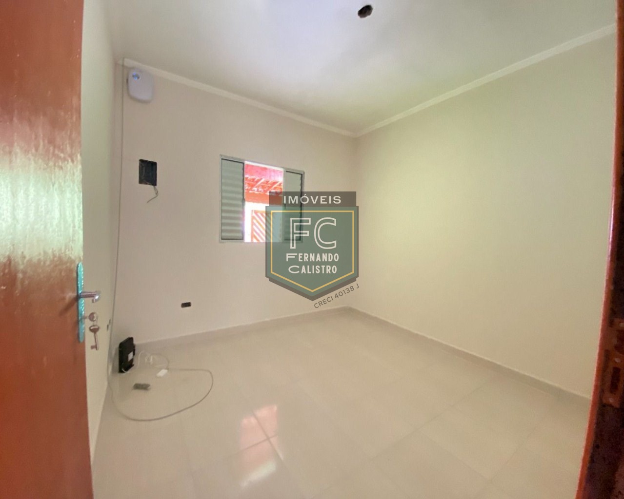 Casa térrea nova 2 dormitórios (1 suíte) c/ piscina, churrasqueira, 2 vagas, financiamento bancário c/ entrada reduzida! v. Atlântica, mongaguá sp